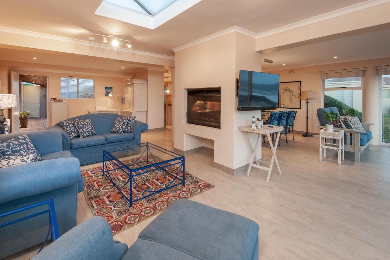 Hermanus Haven, Entire Home, On The Sea, Private Pool, Secure ภายนอก รูปภาพ